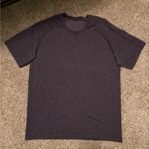 Men's Lululemon Plum Short Sleeve Tee